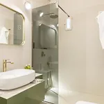 Tenuta Sagherina 8, Emma Βίλα